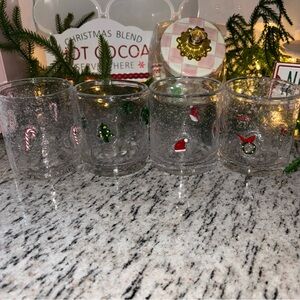 Set of 4 Icon Christmas Glasses